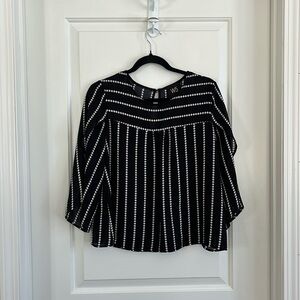 W5 by Anthropologie polka dot split sleeve size small